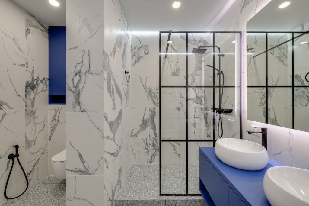 pexels-photo-11701110 Photo of Modern Bathroom